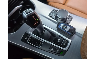BMW X4 2.0d - автомобили, коли, обяви за нови и употребявани 8