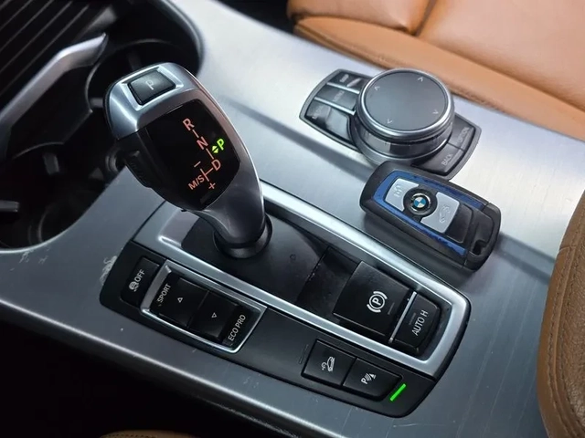 BMW X4 2.0d - автомобили, коли, обяви за нови и употребявани 8