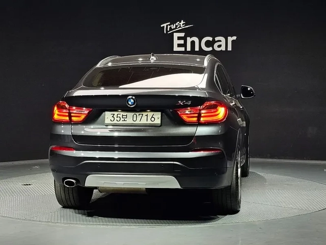 BMW X4 2.0d - автомобили, коли, обяви за нови и употребявани 3