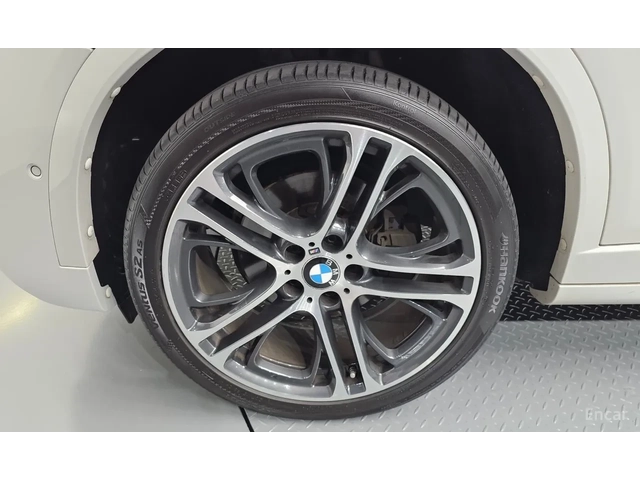 BMW X4 xDrive* M* HUD* КРАЙНА ЦЕНА ДО СОФИЯ - автомобили, коли, обяви за нови и употребявани 9