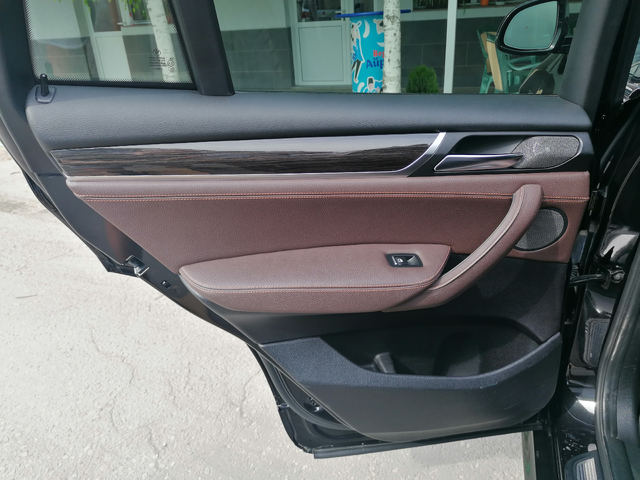 BMW X4 xDrive 35i - автомобили, коли, обяви за нови и употребявани 10