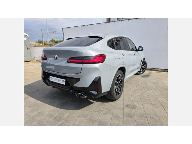 BMW X4 xDrive20i - автомобили, коли, обяви за нови и употребявани 1