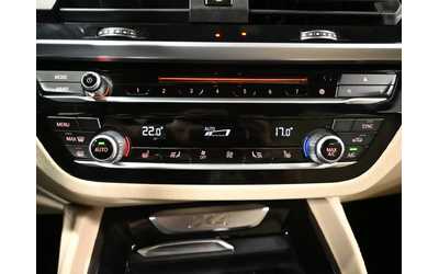 BMW X4 xDrive30i  Panoramic Roof Navigation Carplay All Wheel Drive - автомобили, коли, обяви за нови и употребявани 19