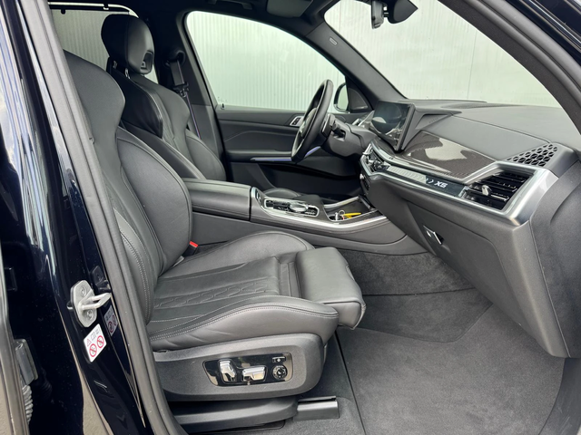 BMW X5 40i M pro - автомобили, коли, обяви за нови и употребявани 5