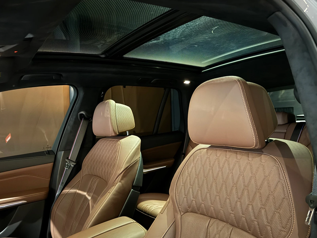 BMW X5 40 d M pro 7 места - автомобили, коли, обяви за нови и употребявани 5