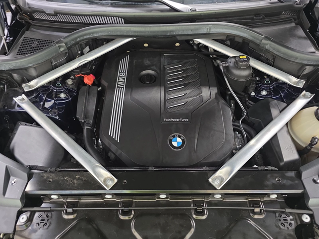 BMW X5 M-PACK* LASERLIGHT* HEADUP* МАСАЖ* ОБДУХ* ВАКУМ* 3 - автомобили, коли, обяви за нови и употребявани 15