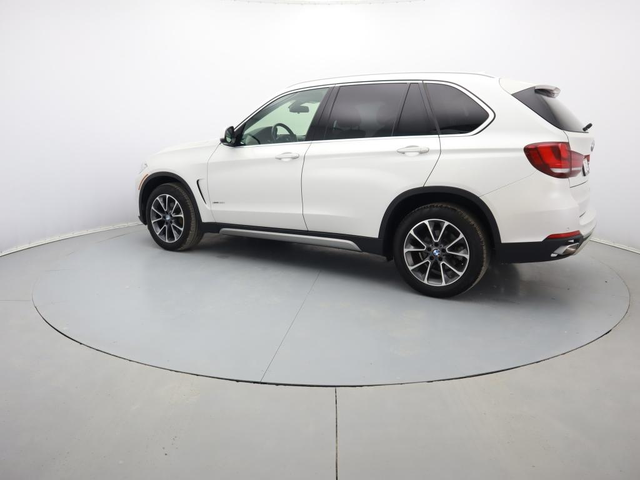 BMW X5 - автомобили, коли, обяви за нови и употребявани 24