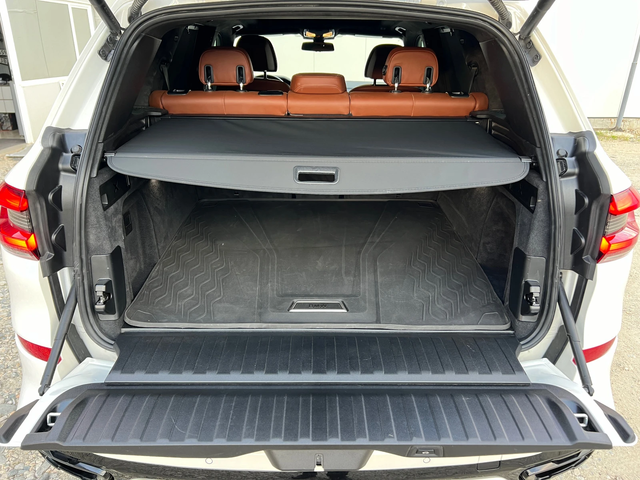 BMW X5 xDrive 40i/ M-Sport Individual/ Laser/ 9440 км - автомобили, коли, обяви за нови и употребявани 8