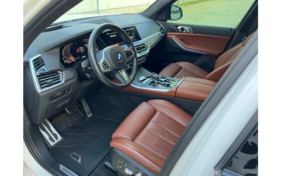 BMW X5 xDrive 40i/ M-Sport Individual/ Laser/ 9440 км - автомобили, коли, обяви за нови и употребявани 9