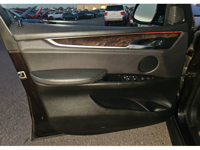 BMW X5 xDrive35i LUXURY LINE - автомобили, коли, обяви за нови и употребявани 7