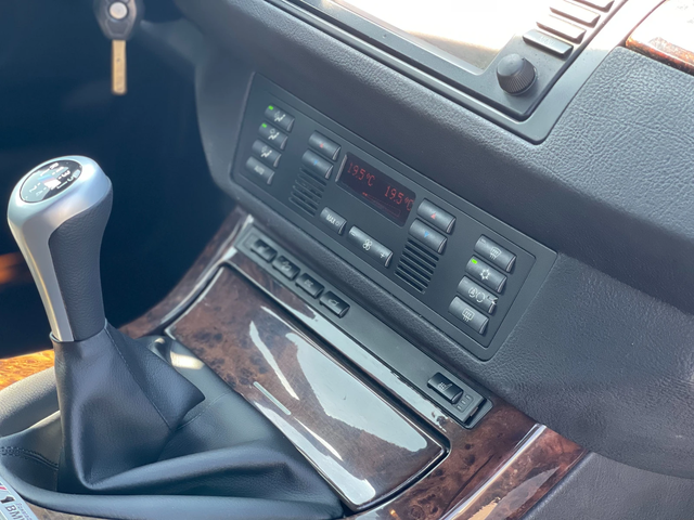 BMW X5 3.0i LPG - автомобили, коли, обяви за нови и употребявани 10