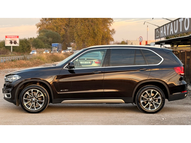 BMW X5 30d= xDrive= 7 Места= Keyless= HUD= Soft Close= 36 - автомобили, коли, обяви за нови и употребявани 6