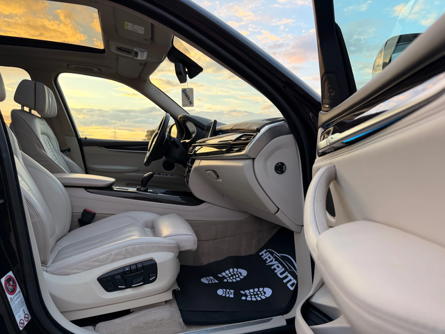 BMW X5 30d= xDrive= 7 Места= Keyless= HUD= Soft Close= 36 - автомобили, коли, обяви за нови и употребявани 9