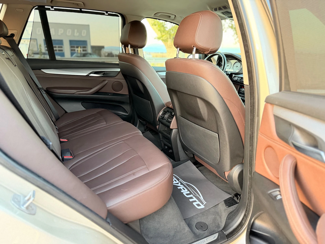 BMW X5 30d= xDrive= - автомобили, коли, обяви за нови и употребявани 12