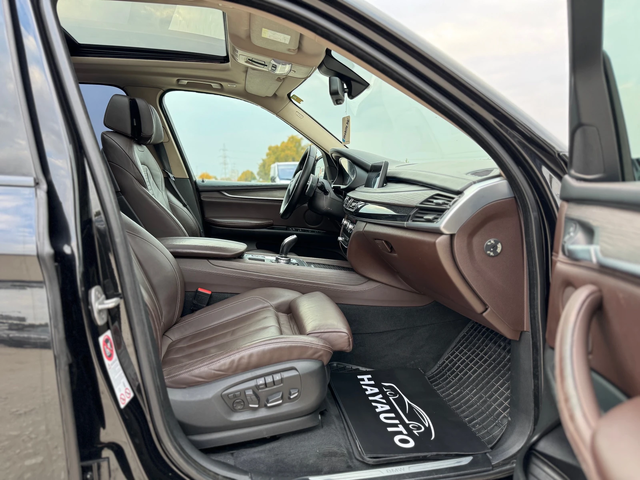 BMW X5 30d= xDrive= M-performance= 7 места= Панорама= Hea - автомобили, коли, обяви за нови и употребявани 10