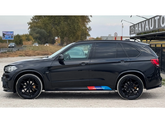 BMW X5 30d= xDrive= M-performance= 7 места= Панорама= Hea - автомобили, коли, обяви за нови и употребявани 7