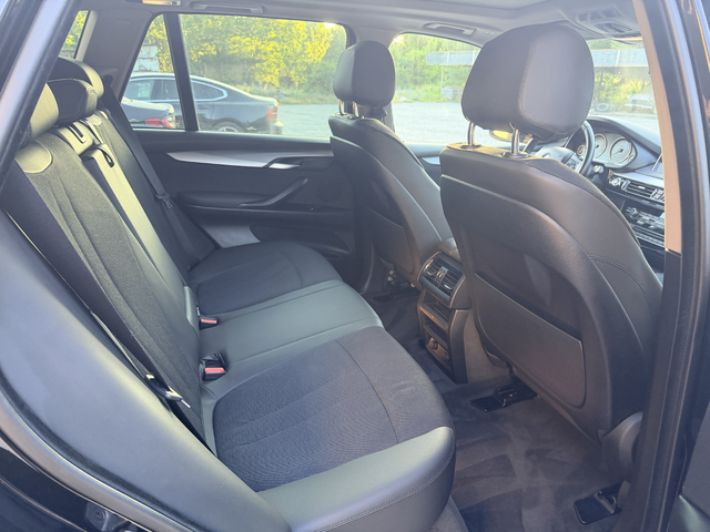 BMW X5 3.0d - 258к.с. / X-Drive / Панорама / Обслужен - автомобили, коли, обяви за нови и употребявани 13