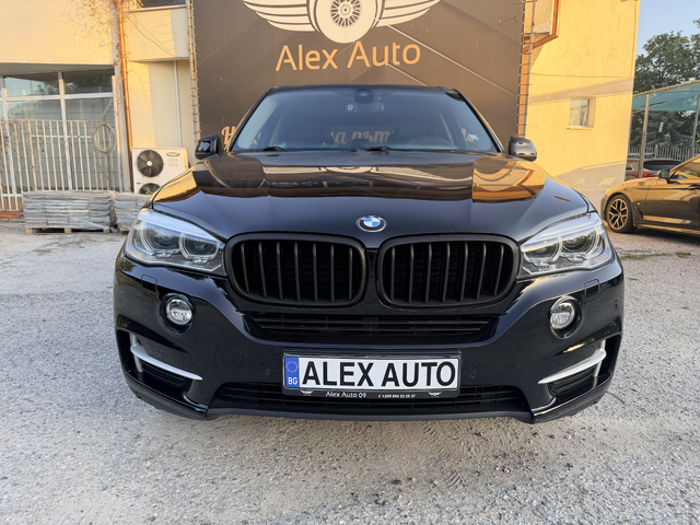 BMW X5 3.0d - 258к.с. / X-Drive / Панорама / Обслужен - автомобили, коли, обяви за нови и употребявани 1