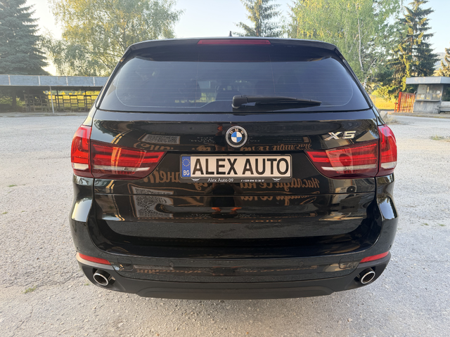 BMW X5 3.0d - 258к.с. / X-Drive / Панорама / Обслужен - автомобили, коли, обяви за нови и употребявани 4
