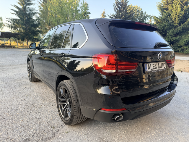 BMW X5 3.0d - 258к.с. / X-Drive / Панорама / Обслужен - автомобили, коли, обяви за нови и употребявани 5