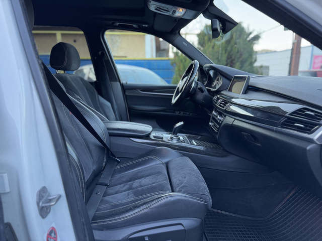 BMW X5 3.0d M-Pack LED - автомобили, коли, обяви за нови и употребявани 9