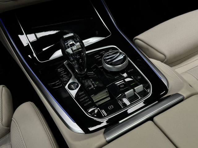 BMW X5 xDrive30d M-pack 3D B&W* 360* Lift* Обдухване* - автомобили, коли, обяви за нови и употребявани 10