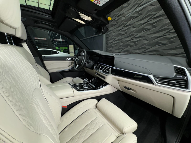 BMW X5 xDrive30d M-pack 3D B&W* 360* Lift* Обдухване* - автомобили, коли, обяви за нови и употребявани 9