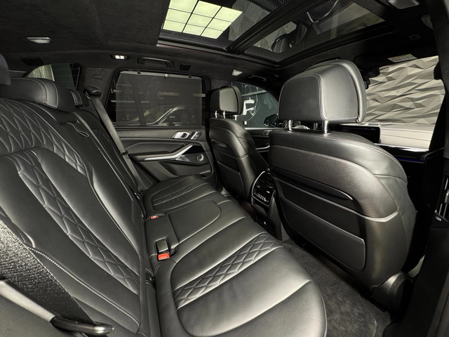 BMW X5 M50I xDrive MAXTON PACK* 360* 3D B&W* - автомобили, коли, обяви за нови и употребявани 8