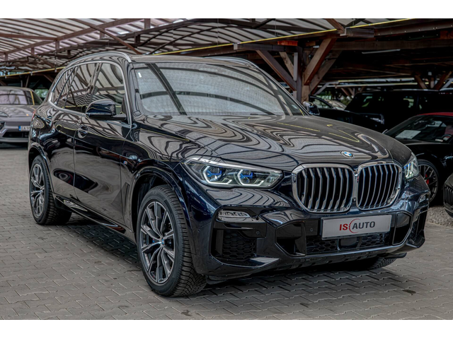 BMW X5 30d/SKY Lounge/Ambient/HuD/M-Aero.Dynamic/Камера 360 - автомобили, коли, обяви за нови и употребявани 1