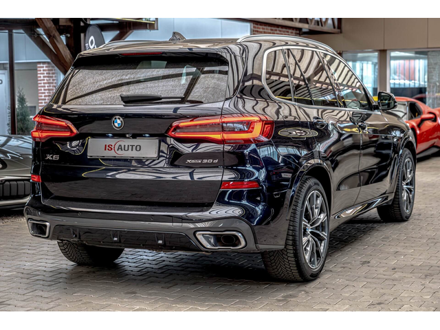 BMW X5 30d/SKY Lounge/Ambient/HuD/M-Aero.Dynamic/Камера 360 - автомобили, коли, обяви за нови и употребявани 5