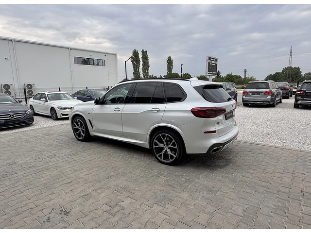 BMW X5 M50d * Magic Sky* Harman/Kardon Подгрев| 360Камера - автомобили, коли, обяви за нови и употребявани 5
