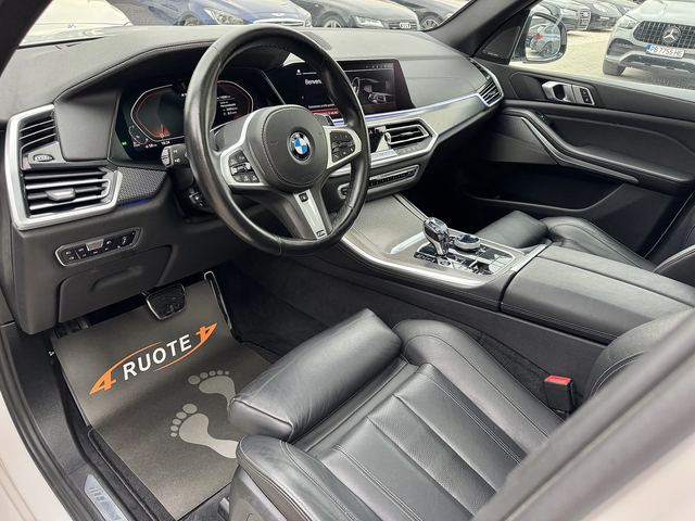 BMW X5 M50d * Magic Sky* Harman/Kardon Подгрев| 360Камера - автомобили, коли, обяви за нови и употребявани 7
