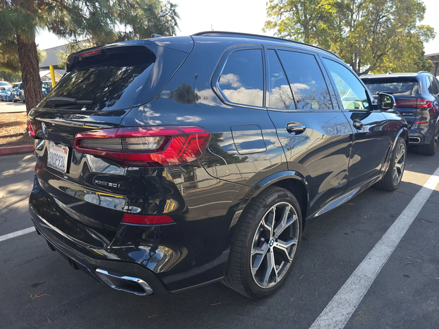 BMW X5 xDrive50i M SPORT LINE - автомобили, коли, обяви за нови и употребявани 3