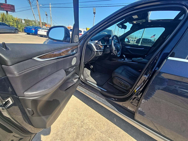 BMW X5 xDrive 35i - автомобили, коли, обяви за нови и употребявани 5