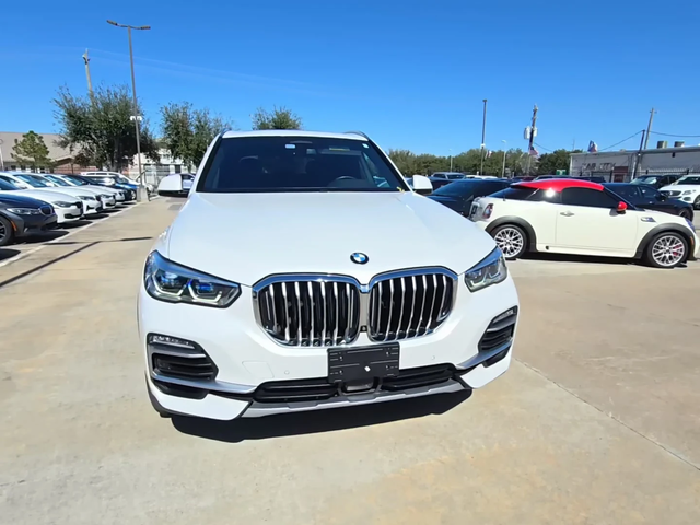 BMW X5 xDrive 50i - автомобили, коли, обяви за нови и употребявани 0