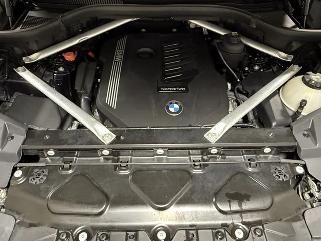 BMW X5 40i* M* Laser* Swarovski* 3xTV* Distr* Обдух* Маса - автомобили, коли, обяви за нови и употребявани 16