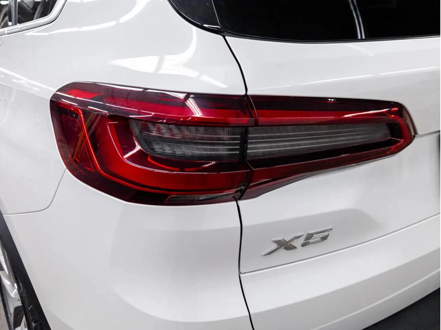 BMW X5 40i* LASER* HUD* H/K* 360* Въздух* Вакуум* Пано* - автомобили, коли, обяви за нови и употребявани 6