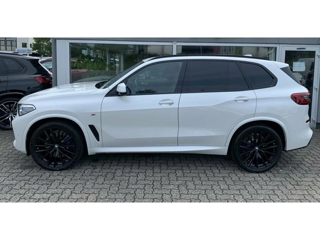 BMW X5 M50i - автомобили, коли, обяви за нови и употребявани 4