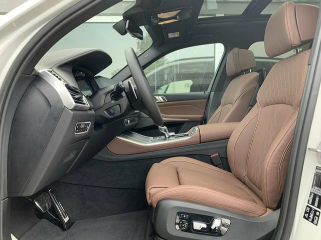 BMW X5 M50i - автомобили, коли, обяви за нови и употребявани 8