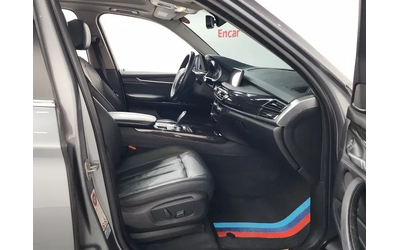 BMW X5 xDrive 30D - автомобили, коли, обяви за нови и употребявани 10