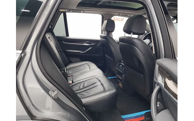 BMW X5 xDrive 30D - автомобили, коли, обяви за нови и употребявани 11