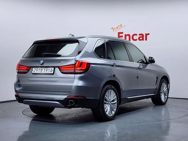 BMW X5 xDrive 30D - автомобили, коли, обяви за нови и употребявани 1