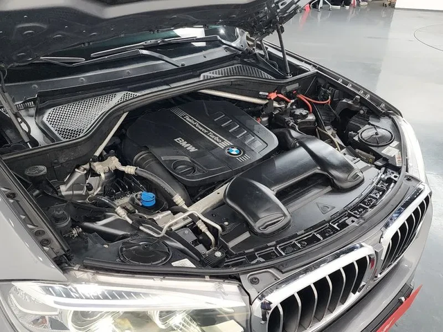 BMW X5 xDrive 30D - автомобили, коли, обяви за нови и употребявани 5