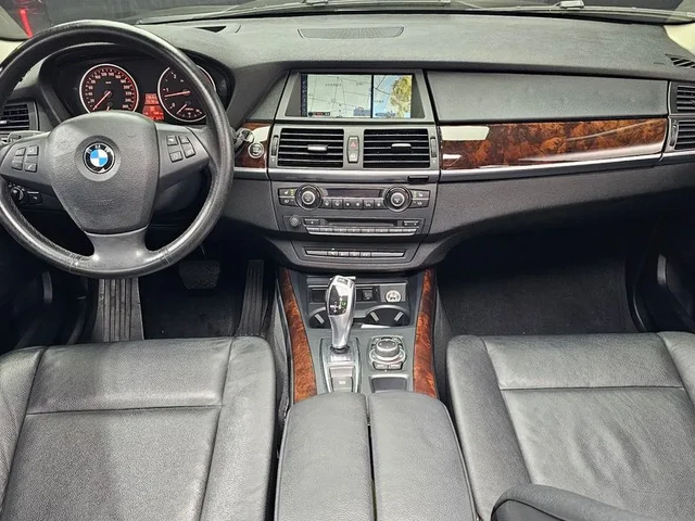 BMW X5 xDrive 30D - автомобили, коли, обяви за нови и употребявани 6