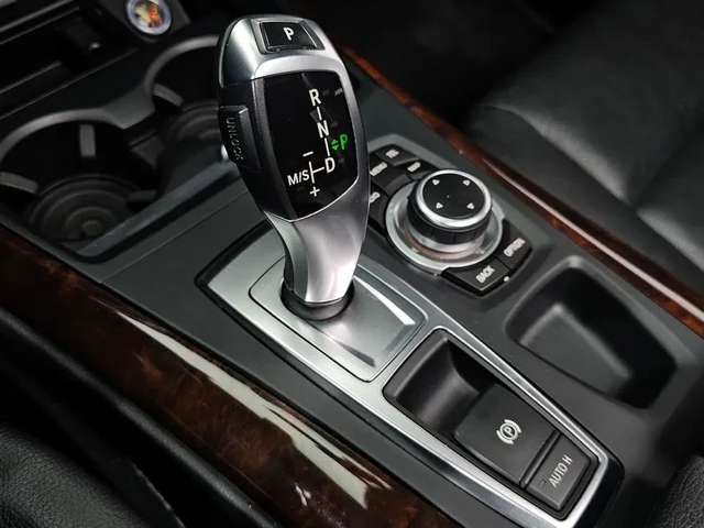 BMW X5 xDrive 30D - автомобили, коли, обяви за нови и употребявани 8