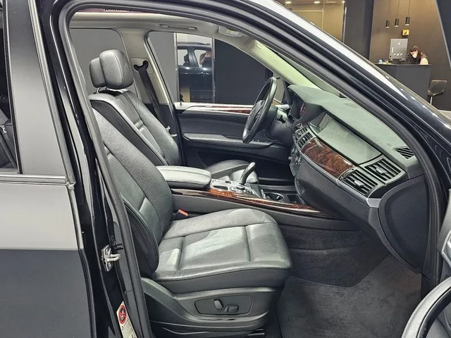 BMW X5 xDrive 30D - автомобили, коли, обяви за нови и употребявани 9