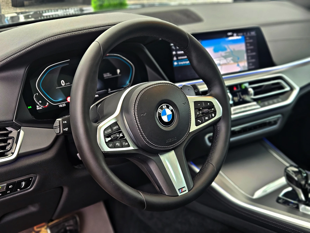 BMW X5 ! M/GERMANY/VIRTU/HUD/DISTR/PANO/ПОДГР/CAR PLAY/LI - автомобили, коли, обяви за нови и употребявани 10