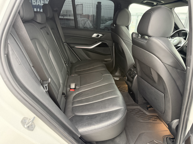 BMW X5 4.0D* 2022г* 110.000KM* HOBA* 1ви Собственик* - автомобили, коли, обяви за нови и употребявани 12