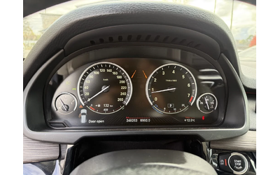 BMW X5 xDrive 35i* HARMAN KARDON* PANORAMA* TV* 6+ 1* - автомобили, коли, обяви за нови и употребявани 9