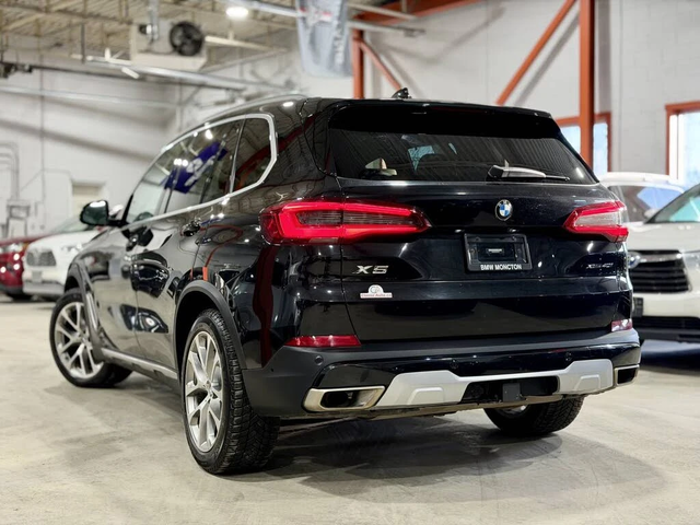 BMW X5 40i* ПАМЕТ* ПАНОРАМА* ПОДГРЕВ* 360 КАМЕРА* - автомобили, коли, обяви за нови и употребявани 3